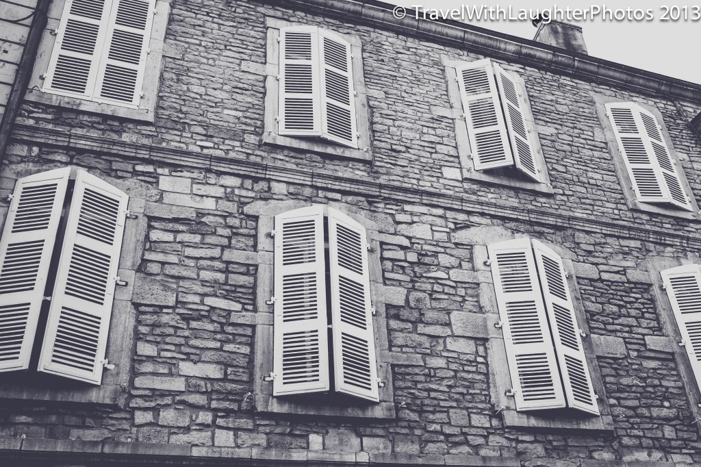 Love these shutters! 